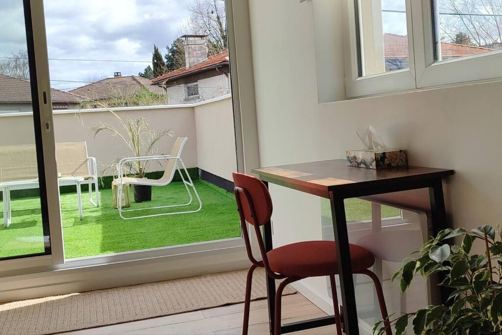Maison Cosy Terrasse Ensoleille Clermont-Ferrand Exterior photo